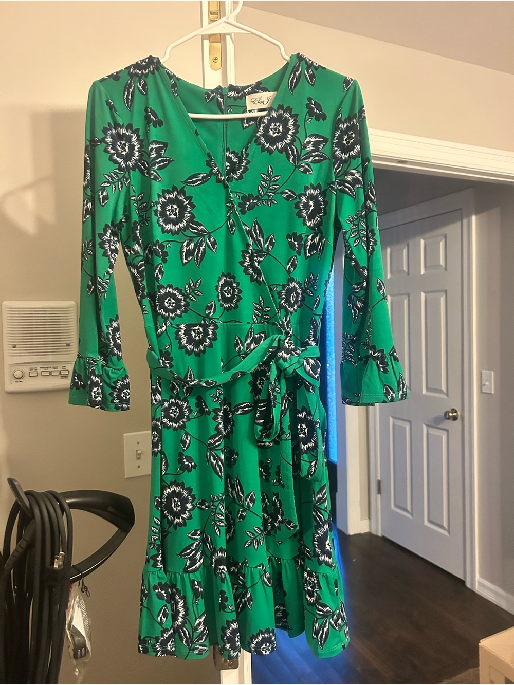 Eliza J Faux Wrap Dress w/Tie
Belt